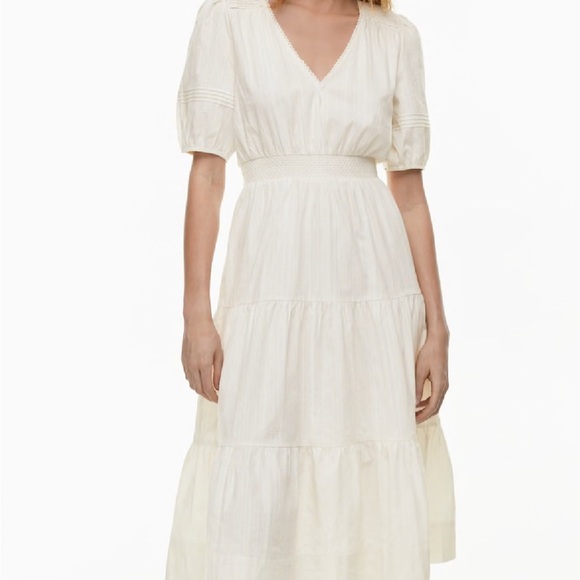 Aritzia Little Moon
Bask Dress Matte Pearl size Medium - Picture 4 of 14